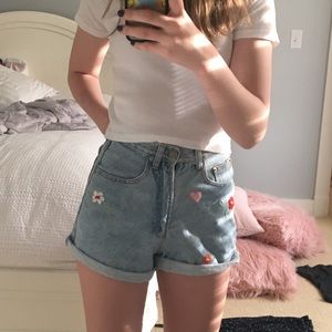 Skoozi Cute Flower Embroidered Jean Shorts